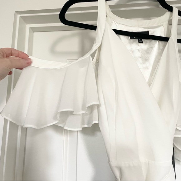 NWT Lulus Bombshell White Off-Shoulder Wrap Dress - Size L - Picture 6 of 13